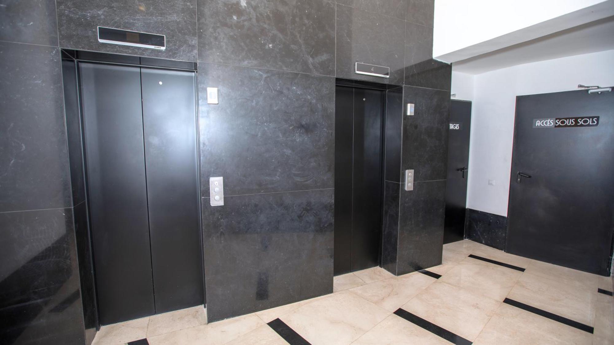 Haut Standing 2-Bedroom Apartment In Gauthier 卡萨布兰卡 外观 照片